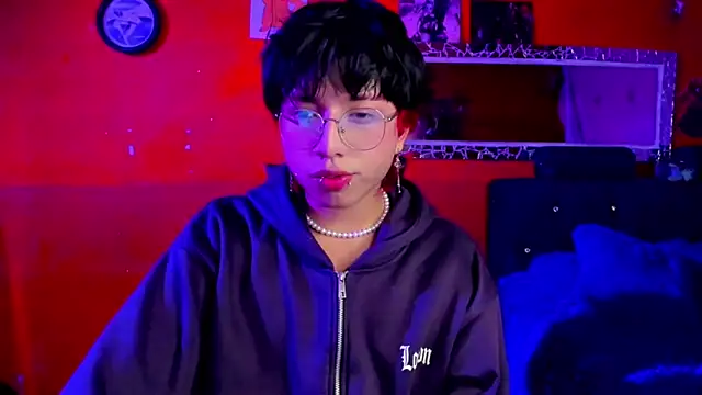 Snapshot of AnggelONfiree chatting on 22, 2, 2025 AnggelONfiree online show from 22, 2, 2025