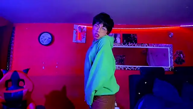 Snapshot of AnggelONfiree chatting on 10, 3, 2025 AnggelONfiree online show from 10, 3, 2025