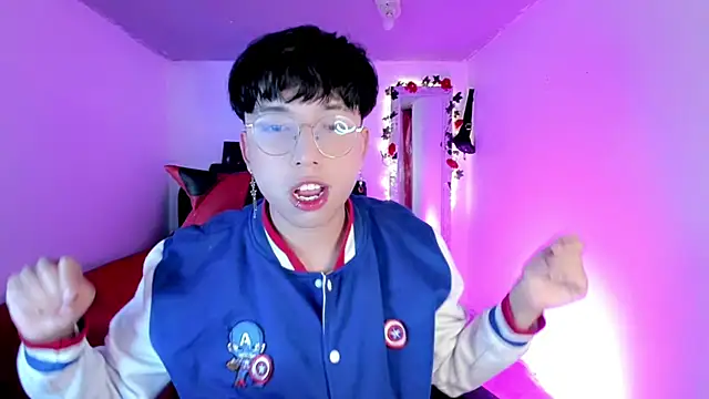 Snapshot of AnggelONfiree chatting on 28, 10, 2025 AnggelONfiree online show from 28, 10, 2025