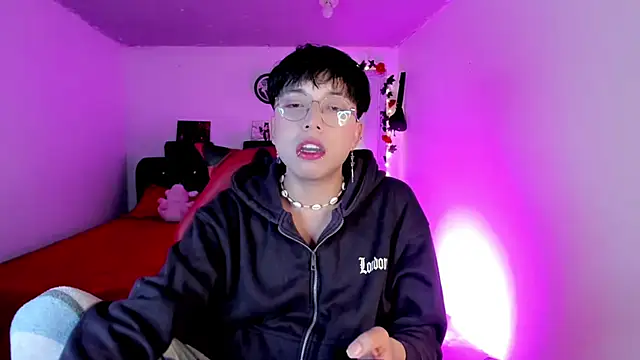 Snapshot of AnggelONfiree chatting on 30, 10, 2025 AnggelONfiree online show from 30, 10, 2025