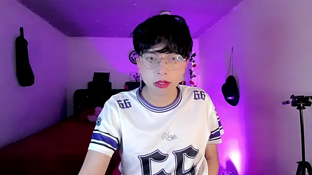 Snapshot of AnggelONfiree chatting on 18, 1, 2026 AnggelONfiree online show from 18, 1, 2026