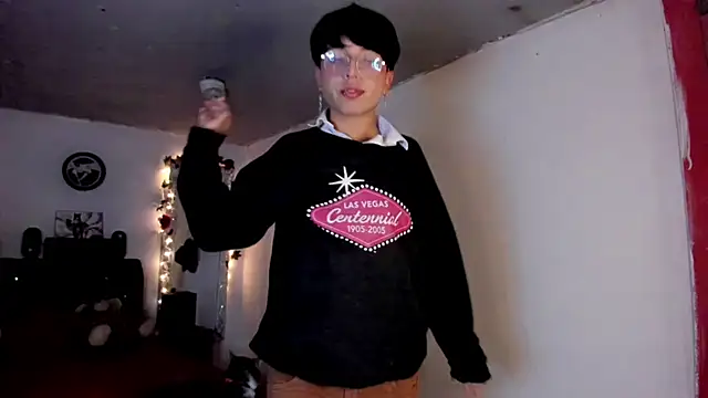 Snapshot of AnggelONfiree chatting on 1, 2, 2026 AnggelONfiree online show from 1, 2, 2026