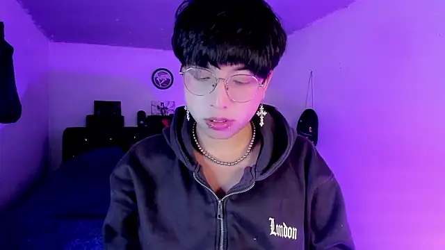 Snapshot of AnggelONfiree chatting on 11, 2, 2026 AnggelONfiree online show from 11, 2, 2026