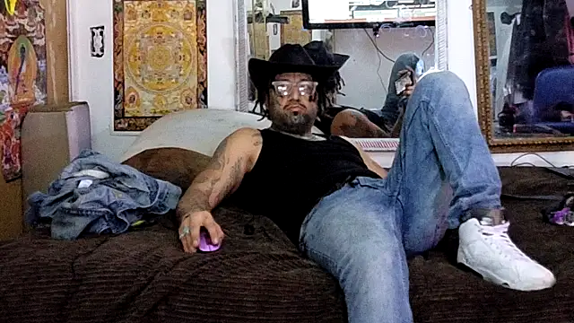 Snapshot of Azazelihornyasf chatting on 27, 4, 2026 Azazelihornyasf online show from 27, 4, 2026