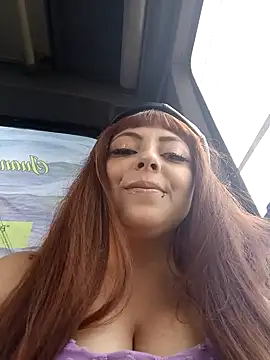 Snapshot of madelaine- chatting on 17, 1, 2025 madelaine- online show from 17, 1, 2025