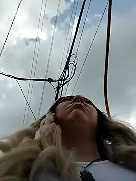 madelaine- online show from 30, 10, 2025