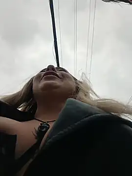 madelaine- online show from 9, 11, 2025