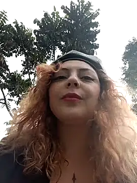 madelaine- online show from 4, 4, 2026