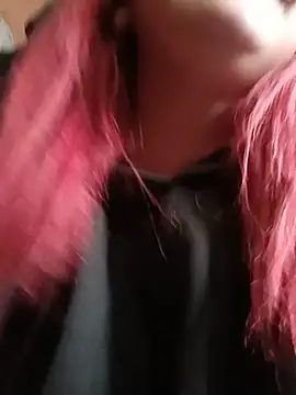 Snapshot of madelaine- chatting on 31, 5, 2026 madelaine- online show from 31, 5, 2026