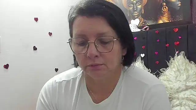 Evaaross 2345 online show from 19, 3, 2026