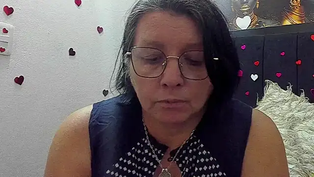 Evaaross 2345 online show from 19, 5, 2026