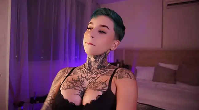 Snapshot of AliceShazaham_ chatting on 3, 12, 2024 AliceShazaham online show from 3, 12, 2024