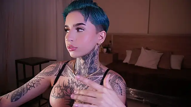 Snapshot of AliceShazaham_ chatting on 17, 1, 2025 AliceShazaham online show from 17, 1, 2025