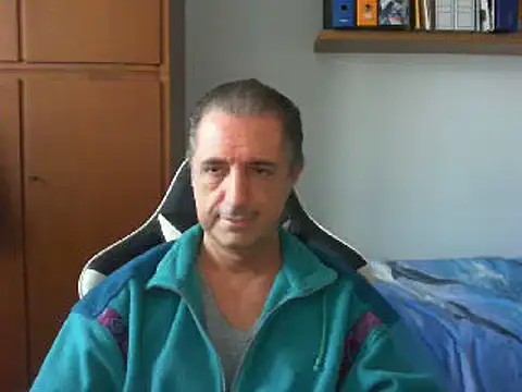 Snapshot of lliuk70mi chatting on 21, 12, 2024 lliuk70mi online show from 21, 12, 2024