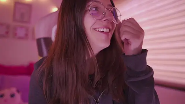 Snapshot of milly_kenner chatting on 4, 2, 2026 milly kenner online show from 4, 2, 2026