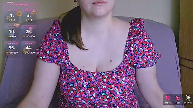 ChubbyMaia online show from 2, 2, 2025