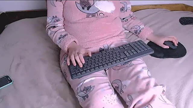 ChubbyMaia online show from 23, 11, 2025