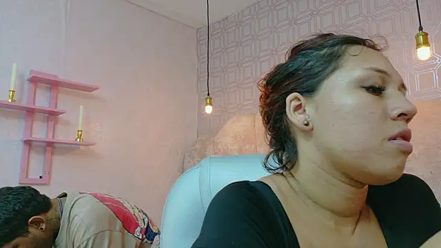 Annyeli online show from 10, 11, 2025