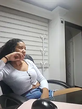 cute mia23 online show from 28, 1, 2025