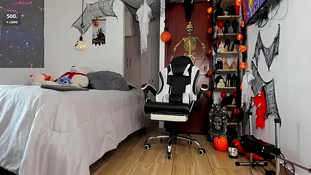 Snapshot of SophieBaker__ chatting on 30, 10, 2025 SophieBaker online show from 30, 10, 2025