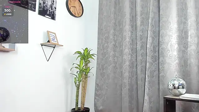 Snapshot of SophieBaker__ chatting on 5, 11, 2025 SophieBaker online show from 5, 11, 2025