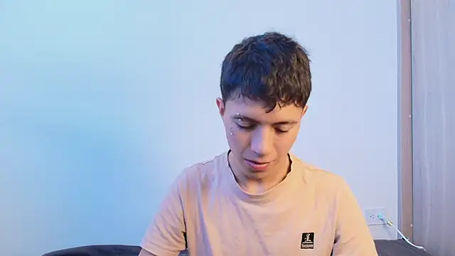 Snapshot of Justyn_Ross chatting on 21, 9, 2025 Justyn Ross online show from 21, 9, 2025