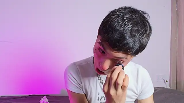 Snapshot of Justyn_Ross chatting on 27, 9, 2025 Justyn Ross online show from 27, 9, 2025