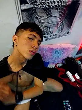 Snapshot of Justyn_Ross chatting on 2, 11, 2025 Justyn Ross online show from 2, 11, 2025