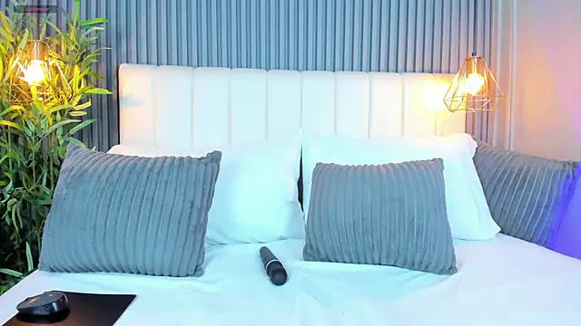 LinaGlam online show from 15, 9, 2025