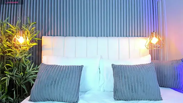 LinaGlam online show from 25, 9, 2025