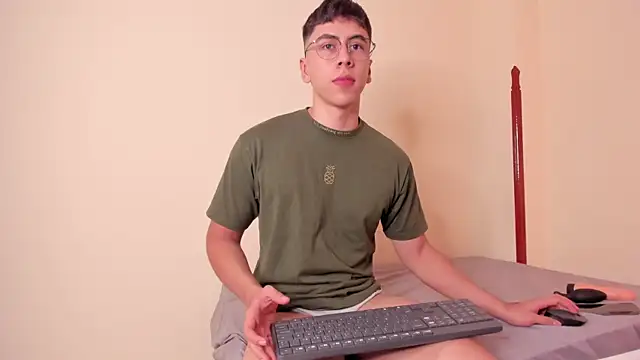 Snapshot of Alexx_oconnor chatting on 16, 2, 2025 Alexx oconnor online show from 16, 2, 2025