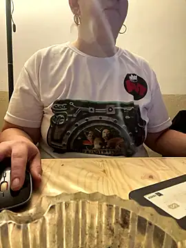 Snapshot of Popinasq chatting on 13, 1, 2026 Popinasq online show from 13, 1, 2026