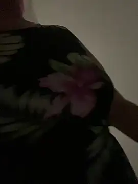 Snapshot of Popinasq chatting on 3, 2, 2026 Popinasq online show from 3, 2, 2026