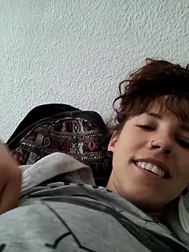 Snapshot of Lyrass chatting on 8, 3, 2025 Lyrass online show from 8, 3, 2025