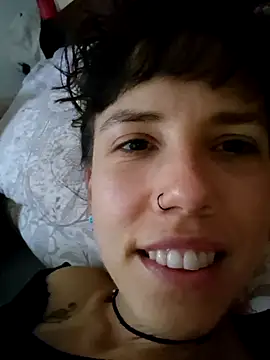 Snapshot of Lyrass chatting on 17, 11, 2025 Lyrass online show from 17, 11, 2025