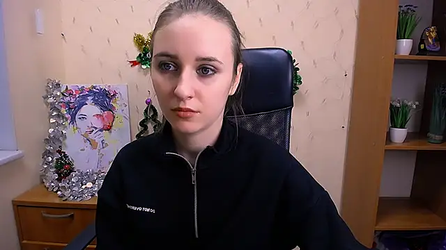 Snapshot of _Nicole_new chatting on 14, 12, 2024  Nicole new online show from 14, 12, 2024