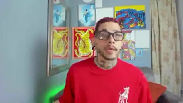 Snapshot of MurdockH chatting on 28, 10, 2025 MurdockH online show from 28, 10, 2025