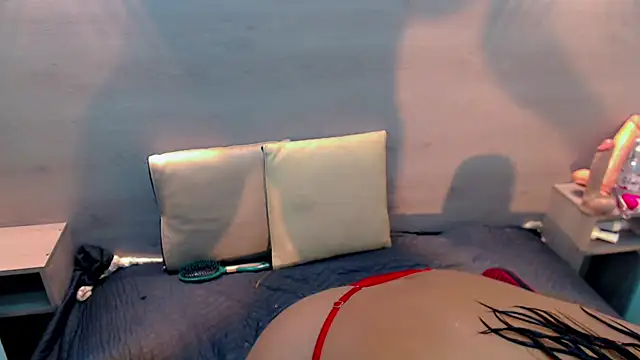 Isalombardi online show from 16, 2, 2025