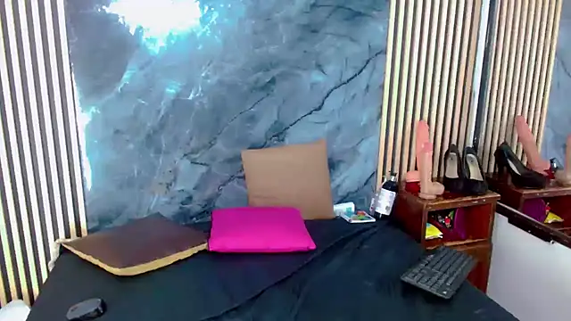 Isalombardi online show from 10, 3, 2025