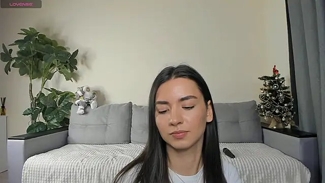 NicoleLuv online show from 6, 1, 2025