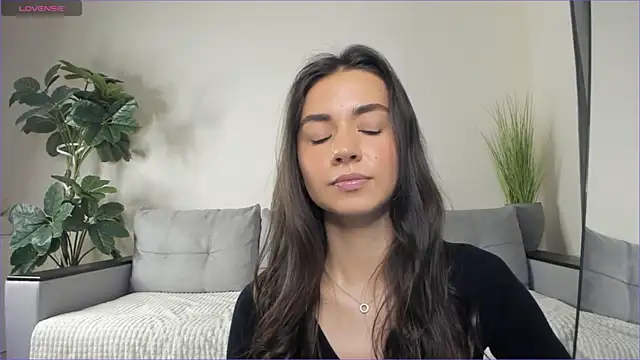 NicoleLuv online show from 15, 1, 2025