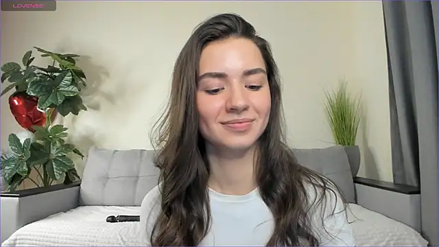 NicoleLuv online show from 27, 2, 2025