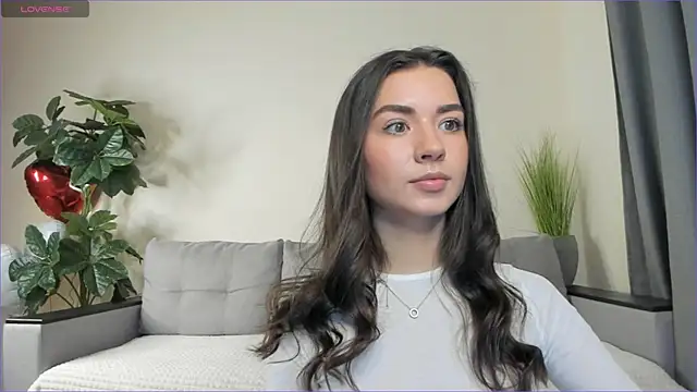 NicoleLuv online show from 3, 3, 2025