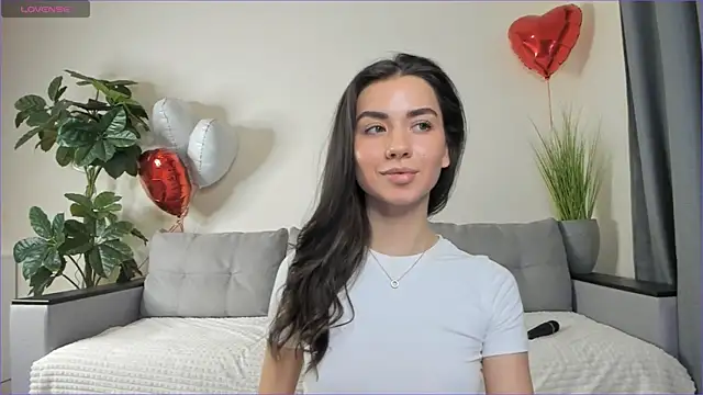 NicoleLuv online show from 10, 3, 2025