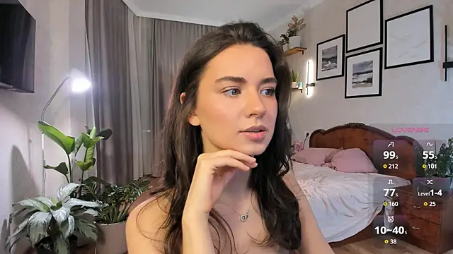 NicoleLuv online show from 14, 12, 2025