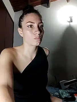 Snapshot of aurelialux chatting on 19, 2, 2025 aurelialux online show from 19, 2, 2025