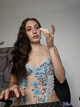 Snapshot of aurelialux chatting on 15, 12, 2025 aurelialux online show from 15, 12, 2025