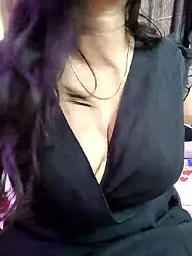 Snapshot of kaamuk_shweta chatting on 18, 1, 2026 kaamuk shweta online show from 18, 1, 2026