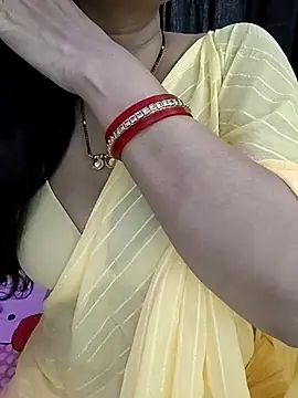 Snapshot of kaamuk_shweta chatting on 13, 2, 2026 kaamuk shweta online show from 13, 2, 2026