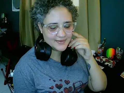 Snapshot of lolalicious_7583 chatting on 7, 2, 2026 lolalicious 7583 online show from 7, 2, 2026